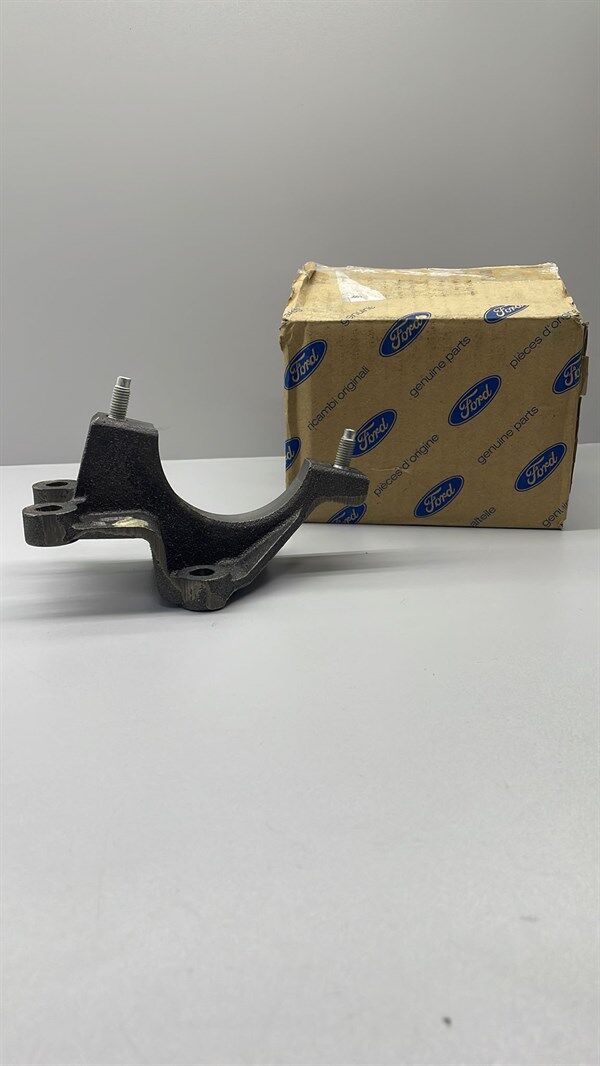 Şaft Askı Bağlantı Braketi Ford Fiesta Fusion